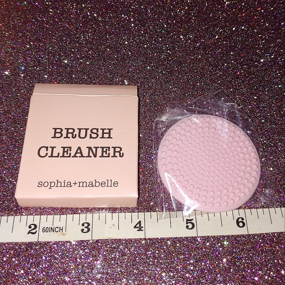 Pink Brush Cleaner Sophia + Mabelle